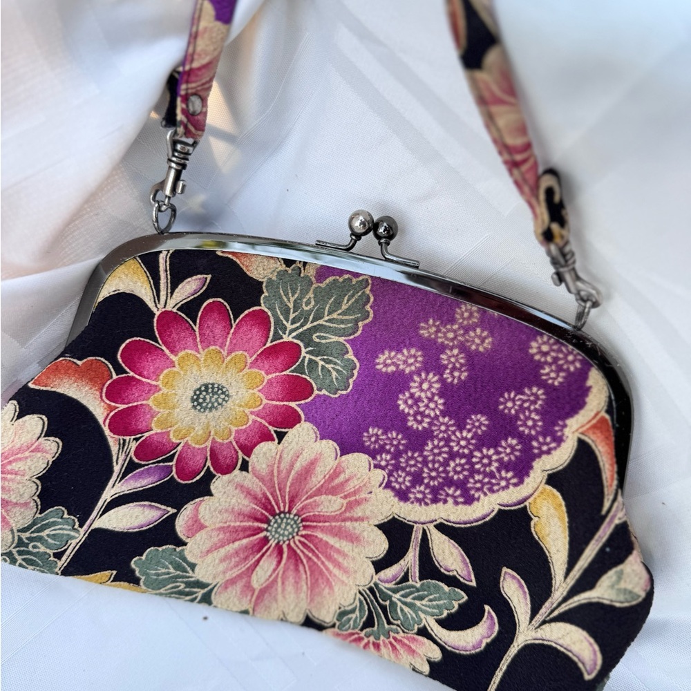 Vintage Floral Kiss-Lock Clutch - Purple, Pink & Black